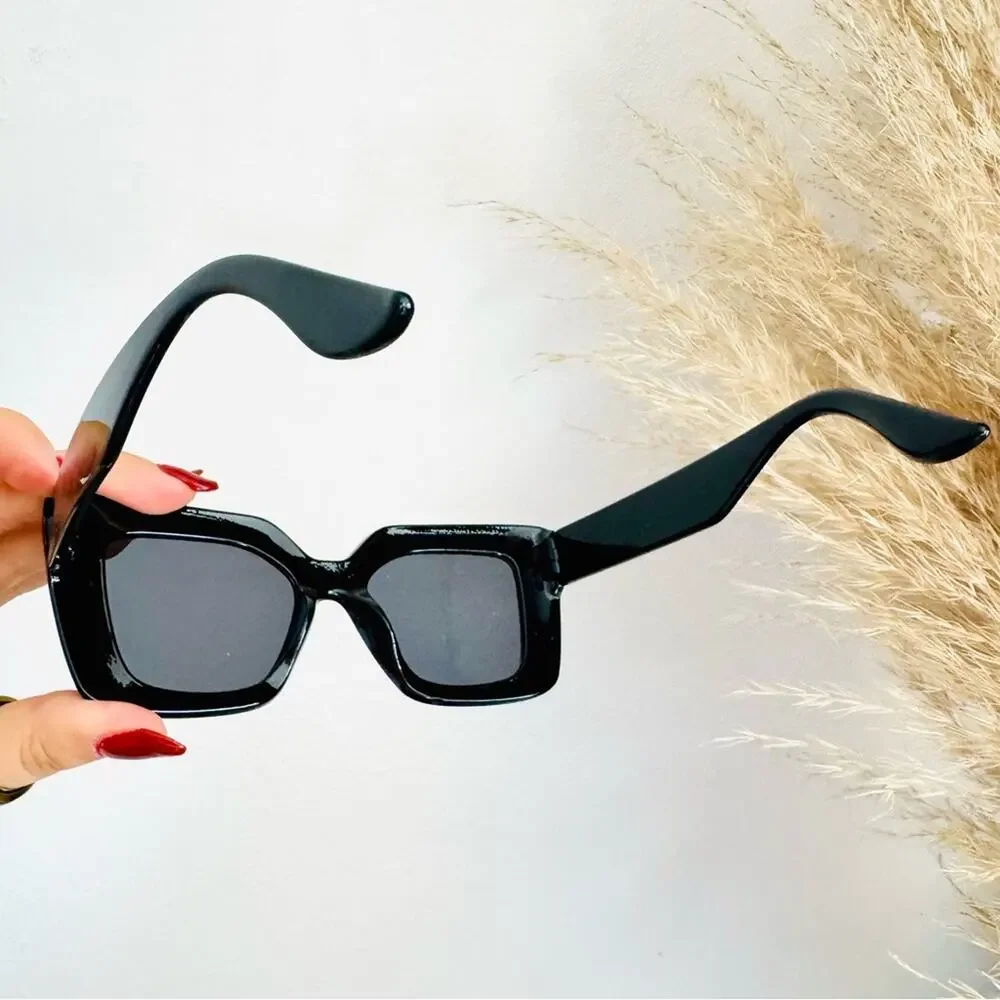 NEW NORDSTROM Black Solid $78 Chunky Oversized Plastic Sunglasses Sunnies Y2K - Picture 4 of 14